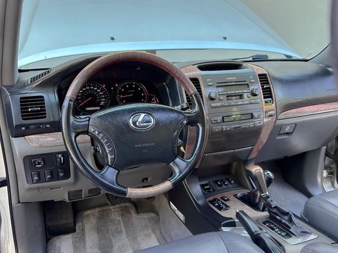 Used 2004 Lexus GX 470 AWD/4WD image 25