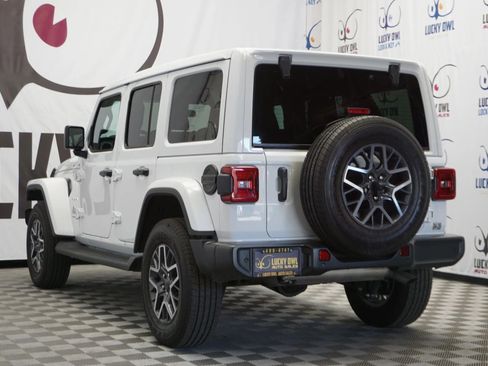 Used 2024 Jeep Wrangler Sahara w/ Safety Group image 4