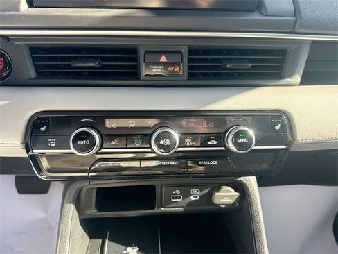 Used 2023 Honda Pilot EX-L image 25