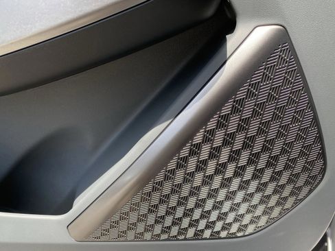 New 2026 Kia EV9 Wind image 32