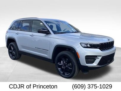 New 2025 Jeep Grand Cherokee Altitude