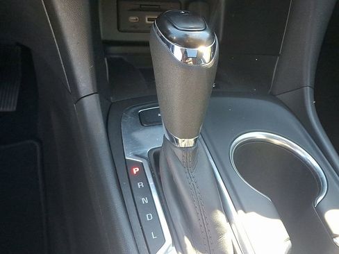 Used 2021 Chevrolet Equinox Premier image 16