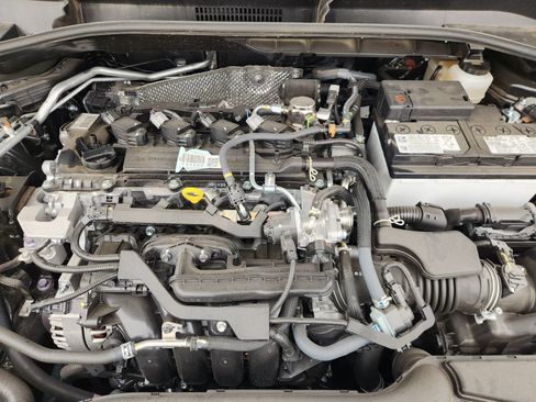 Used 2026 Toyota Corolla Cross LE w/ Moonroof Package FWD image 36