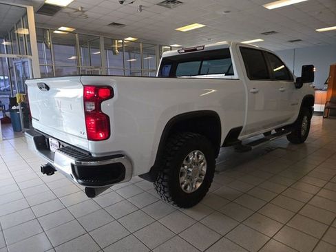 Used 2025 Chevrolet Silverado 2500 LT AWD/4WD image 8