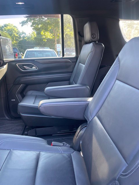 Used 2021 Chevrolet Suburban Z71 w/ Z71 Signature Package AWD/4WD image 7