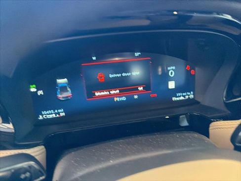 Certified 2023 Lincoln Corsair Reserve w/ Equipment Group 201A image 2