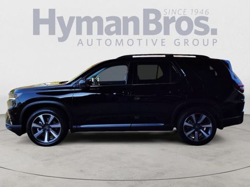 Used 2023 Honda Pilot Touring image 6