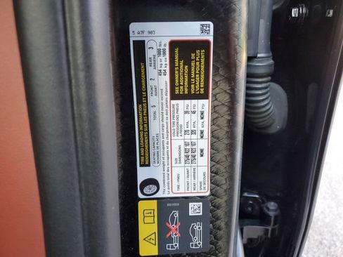 Used 2025 BMW iX M60 image 30