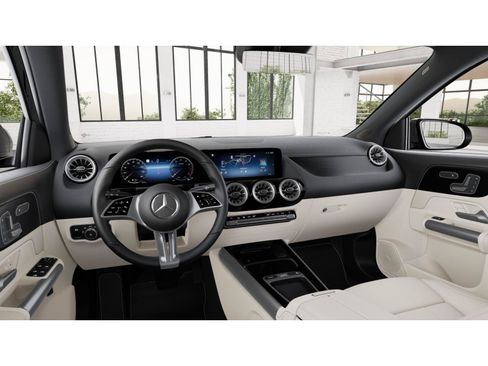 Used 2026 Mercedes-Benz GLA 250 image 3