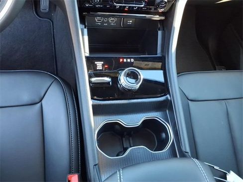 New 2025 Jeep Grand Cherokee Limited image 16