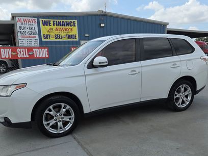 Used 2014 Mitsubishi Outlander SE