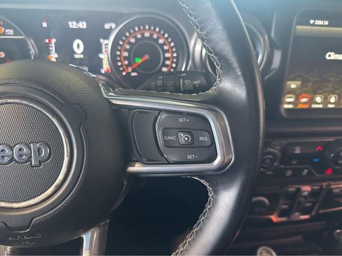 Used 2021 Jeep Wrangler Unlimited Sahara w/ Uconnect 4C Nav & Sound Group AWD/4WD image 20