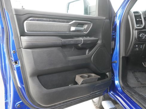 Used 2019 RAM 1500 Big Horn AWD/4WD image 18