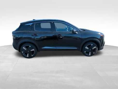 New 2026 Nissan Kicks SR w/ SR Premium Package image 9
