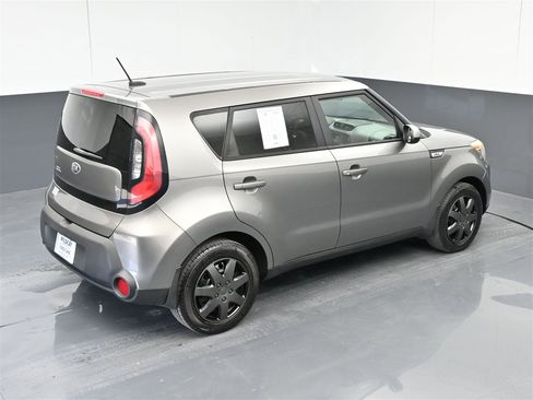 Used 2015 Kia Soul image 23