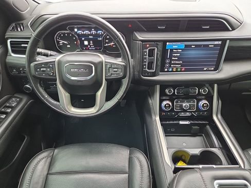 Used 2021 GMC Yukon XL Denali w/ Denali Premium Package image 37