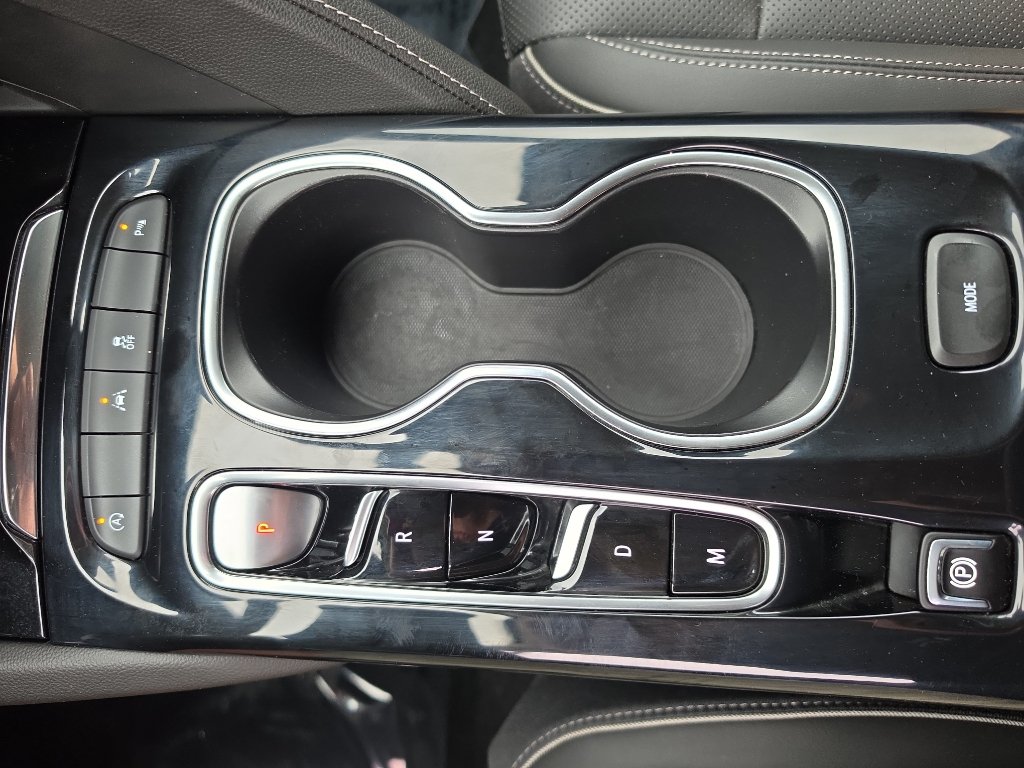 Used 2023 Buick Envision Essence FWD image 23