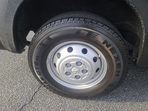 Used 2022 RAM ProMaster 2500 w/ Driver Convenience Group image 10