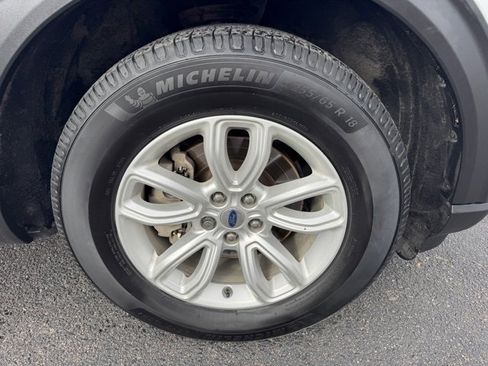 Used 2021 Ford Explorer Base image 9