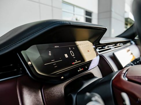 Used 2023 Land Rover Range Rover Long Wheelbase Autobiography image 32