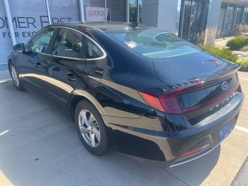 Used 2023 Hyundai Sonata SE w/ Preferred Accessory Package FWD image 6