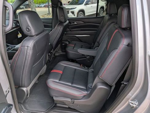 New 2026 Chevrolet Traverse RS w/ LPO, Floor Liner Package image 54