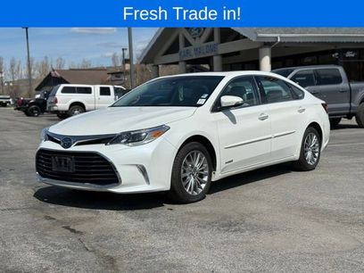 Used 2017 Toyota Avalon Limited w/ Four Season Package
