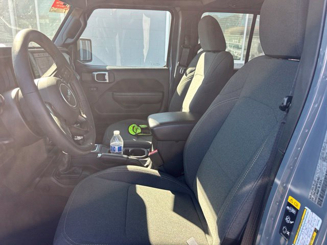 Used 2024 Jeep Wrangler Unlimited w/ Convenience Group AWD/4WD image 9