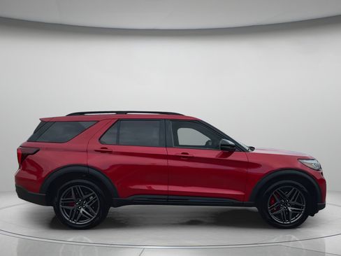 New 2026 Ford Explorer ST w/ Sun And Sound Package image 35
