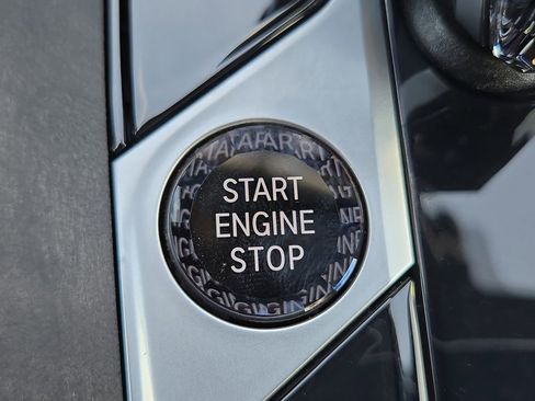 Used 2022 BMW X7 xDrive40i w/ Executive Package image 26