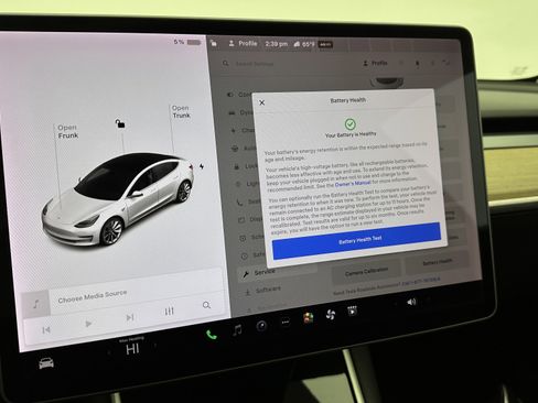 Used 2020 Tesla Model 3 Standard Range Plus image 16