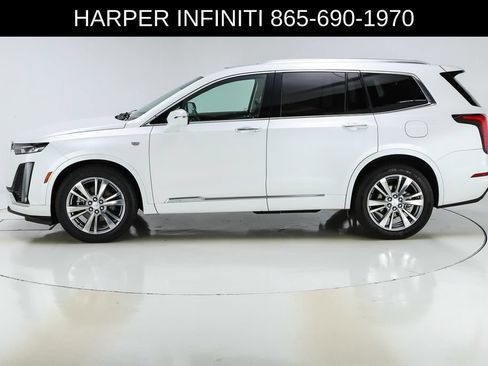 Used 2023 Cadillac XT6 Premium Luxury FWD image 2