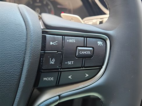 Certified 2022 Lexus ES 350 Ultra Luxury w/ Accessory Package FWD image 18