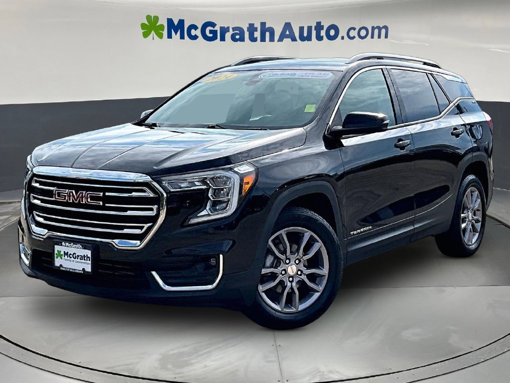 Used 2024 GMC Terrain SLT AWD/4WD image 3