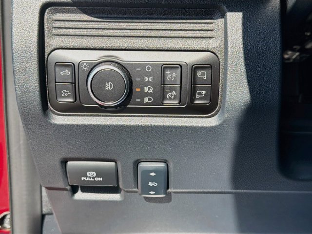 Used 2025 Ford F250 Lariat w/ Lariat Ultimate Package AWD/4WD image 34