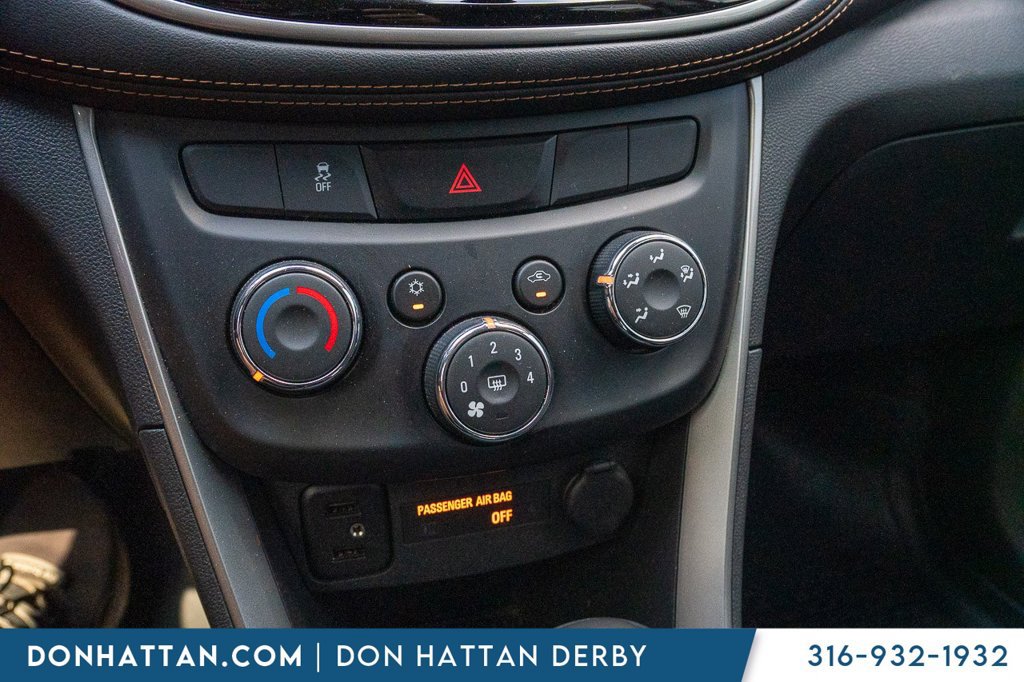 Used 2022 Chevrolet Trax LT w/ Sport Edition FWD image 9