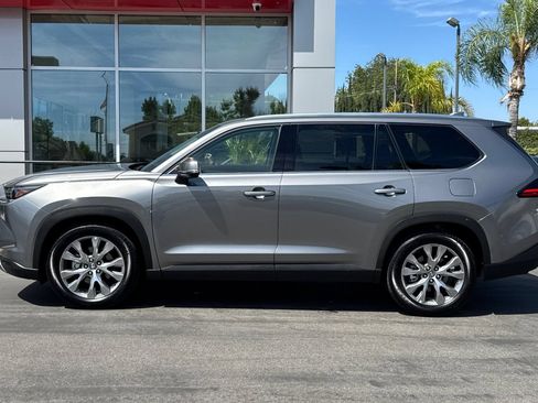 Used 2025 Toyota Grand Highlander AWD Hybrid image 9