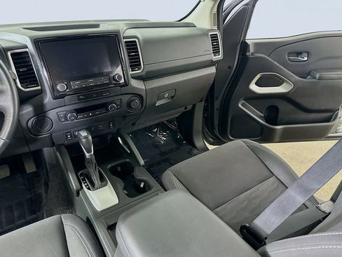 Used 2023 Nissan Frontier SV w/ SV Convenience Package RWD image 19