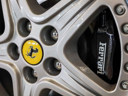 Used 2000 Ferrari 550 Maranello Coupe RWD image 19
