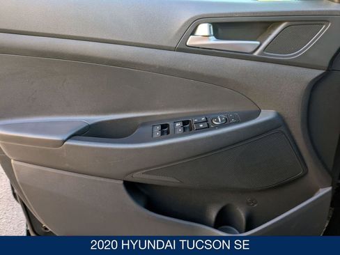 Used 2020 Hyundai Tucson SE image 12