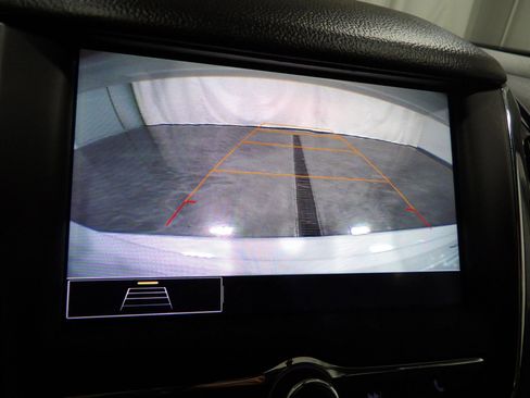 Used 2019 Chevrolet Cruze LT image 15