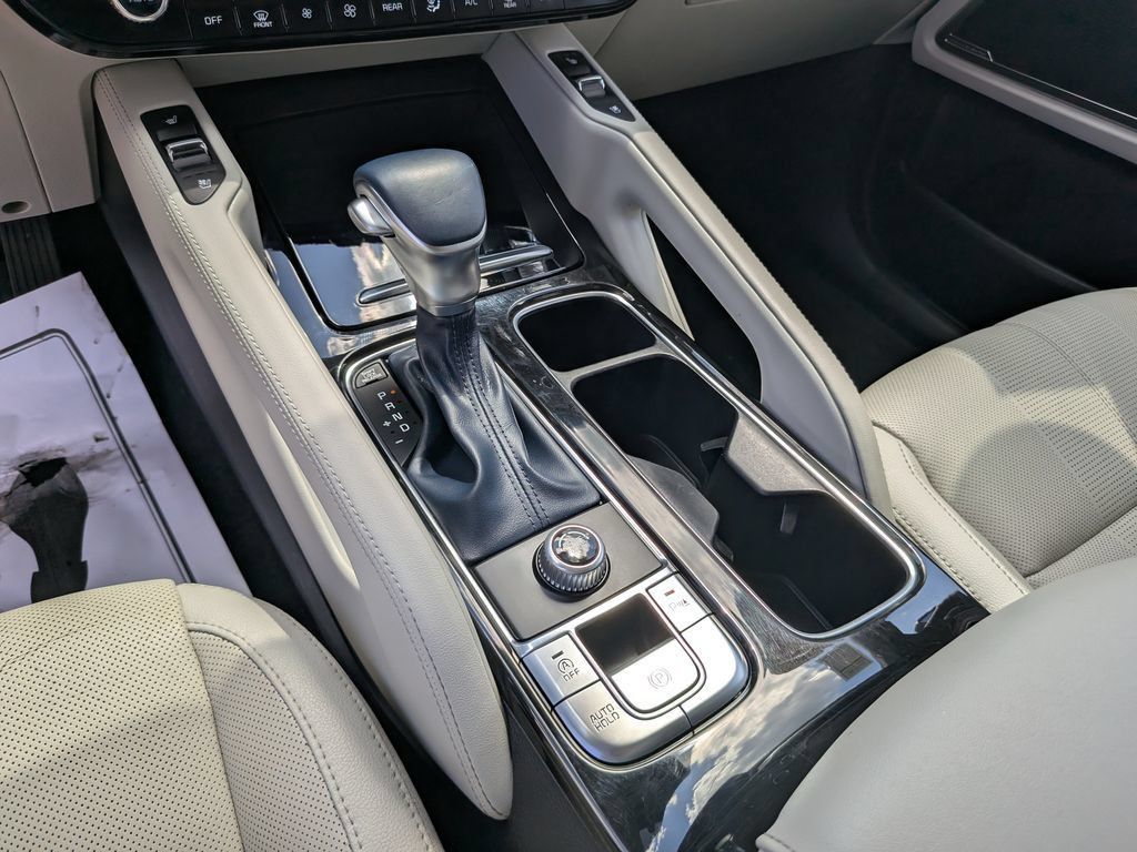 Certified 2023 Kia Telluride EX w/ EX Captain's Chair Package FWD image 30