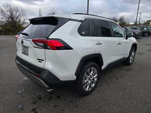 Used 2023 Toyota RAV4 Limited image 7