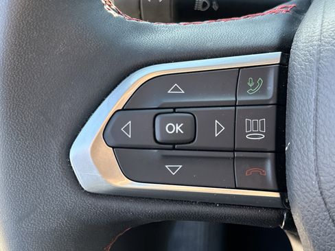 Used 2025 Jeep Compass Trailhawk w/ Trailhawk Elite Group image 24