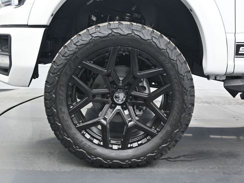 New 2025 Ford F150 Lariat w/ Equipment Group 502A High image 25