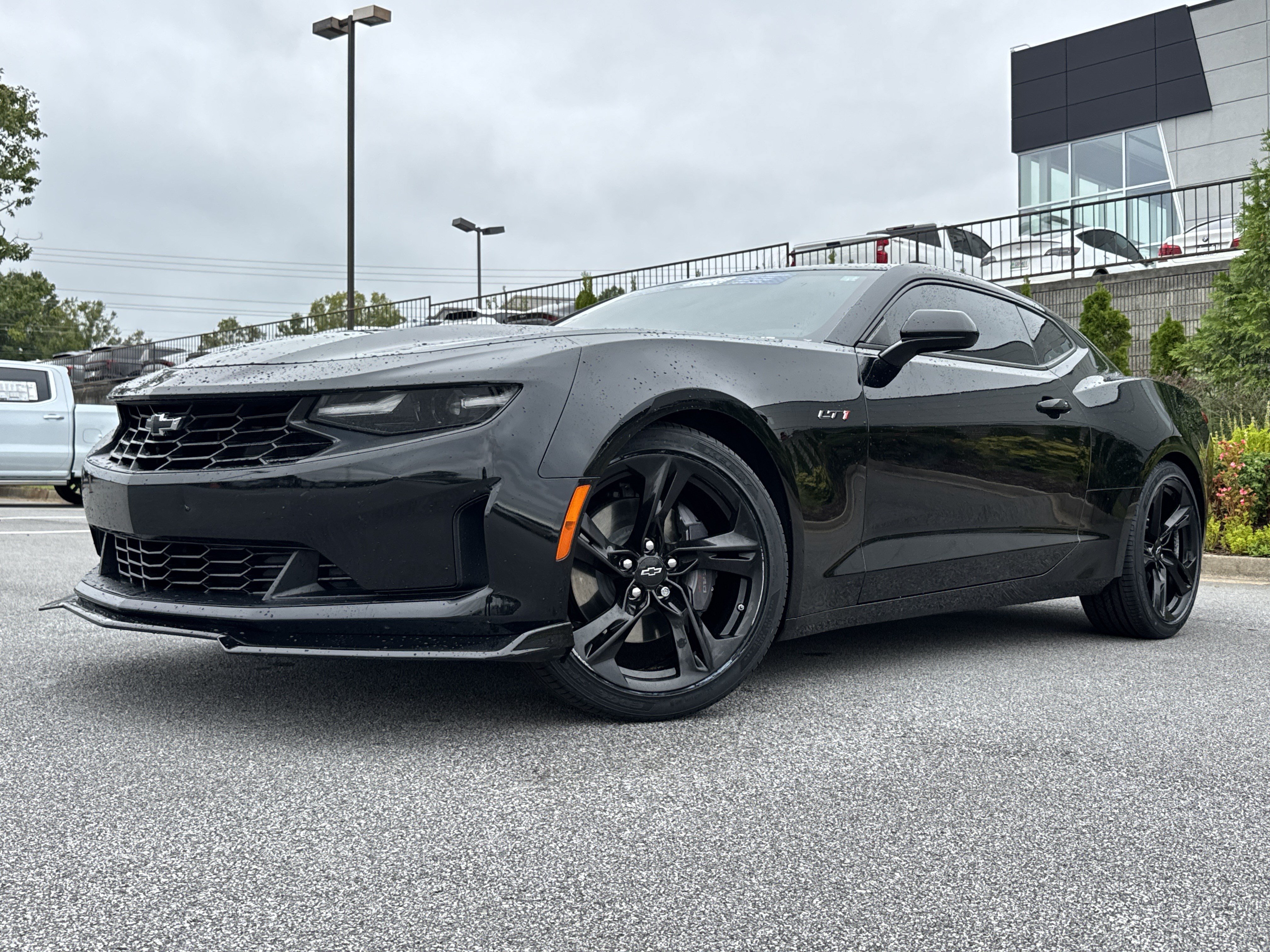 Used 2023 Chevrolet Camaro LT RWD image 5