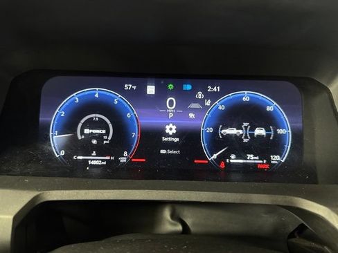 Used 2024 Toyota Tacoma TRD Sport w/ TRD Sport Premium Package AWD/4WD image 19