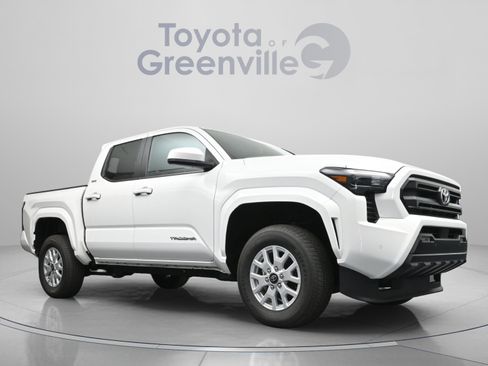 Used 2024 Toyota Tacoma SR5 w/ SR5 Upgrade Package RWD image 19