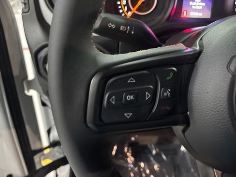 Used 2024 Jeep Wrangler Unlimited Sport AWD/4WD image 17