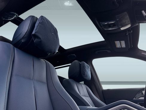 New 2026 Mercedes-Benz GLS 580 4MATIC image 24